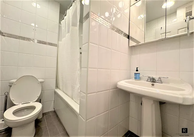 Photo 4 of House for sale at 668 Riverside Dr #3-H, New York, NY 10031 | MLS# RLS20053600 | Listing updated on 2026-04-05