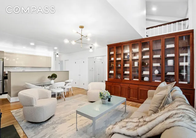 Photo 3 of House for sale at 193 Kane St #4, Brooklyn, NY 11231 | MLS# RLS20052674 | Listing updated on 2025-12-27