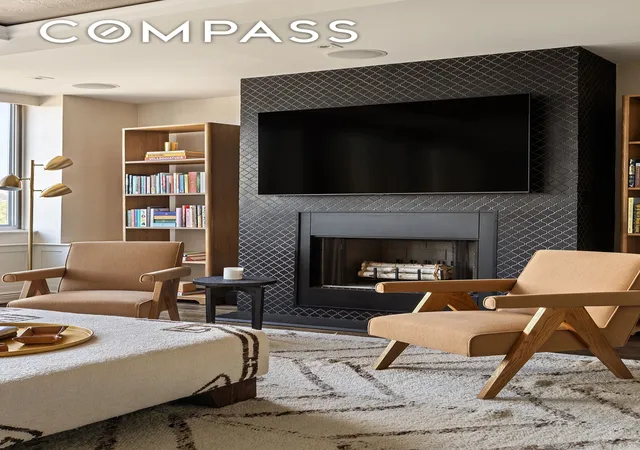 Photo 3 of Condo for sale at 167 Perry St #4NQ, New York, NY 10014 | MLS# RLS20053896 | Listing updated on 2025-12-21