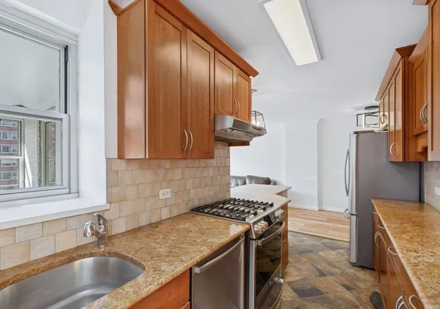 Photo 4 of House for sale at 477 Fdr Dr #M1304, New York, NY 10002 | MLS# RLS20053922 | Listing updated on 2026-07-12