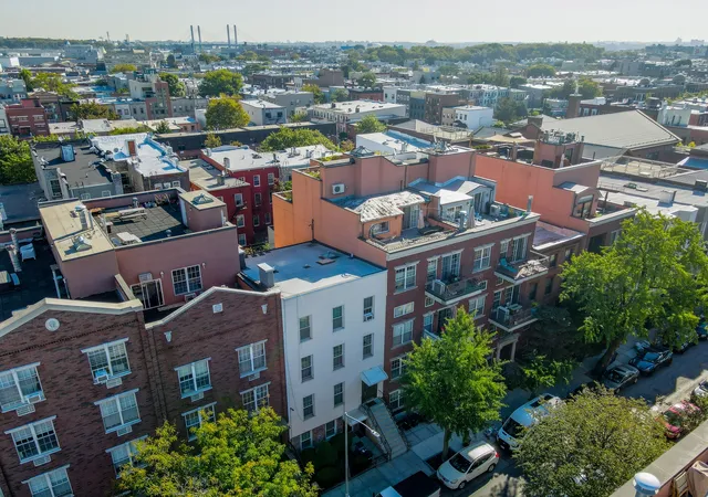 Photo 2 of Townhouse for sale at 220 Eckford St, Brooklyn, NY 11222 | MLS# RLS20054011 | Listing updated on 2026-03-17