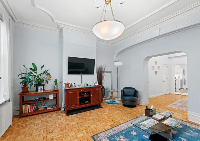 Photo 4 of Townhouse for sale at 220 Eckford St, Brooklyn, NY 11222 | MLS# RLS20054011 | Listing updated on 2026-03-17