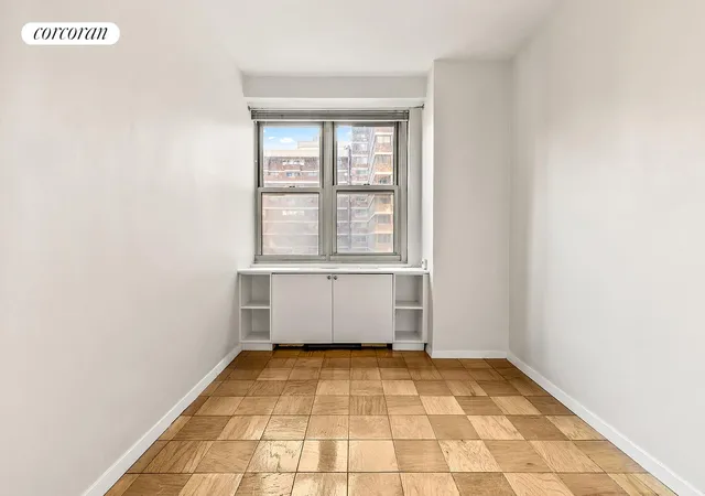 Photo 3 of House for sale at 305 E 24th Street #5S, New York, NY 10010 | MLS# RLS20054456 | Listing updated on 2025-11-19