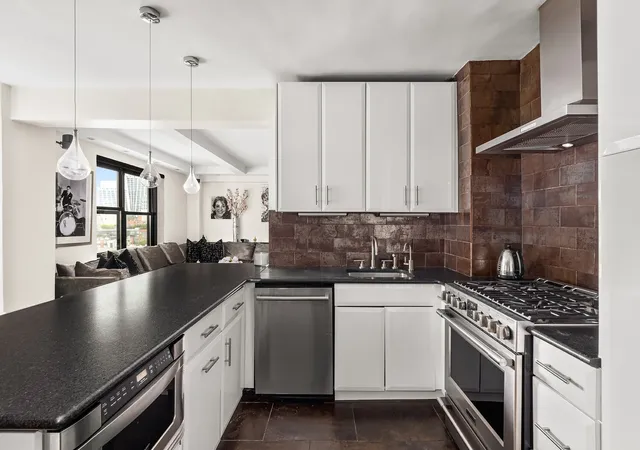 5th image of 300 W 23Rd St #11M, New York City, NY 10011 | MLS# RLS20054560