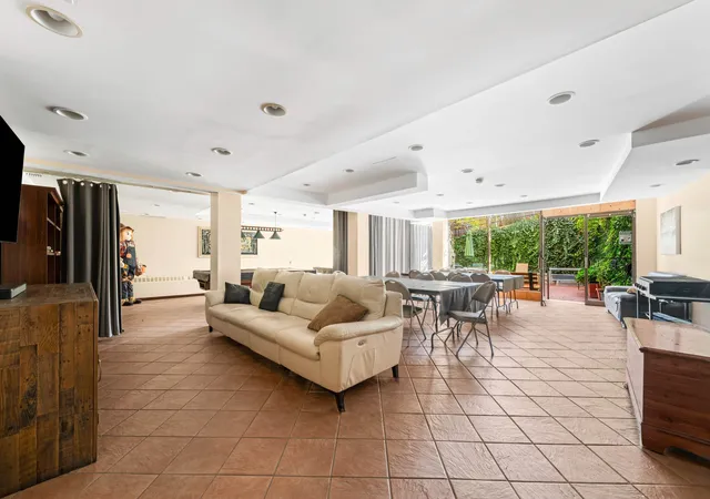 8th image of 1874 Pelham Pkwy S #5B, New York City, NY 10461 | MLS# RLS20054809