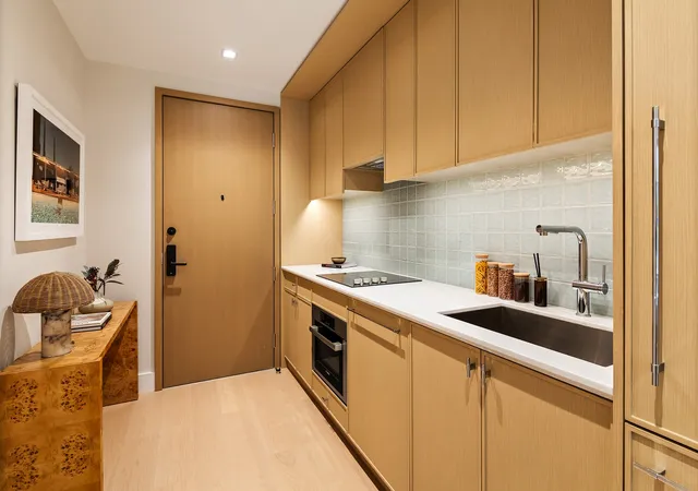 2nd image of 24 01 Queens Plz N #402, New York City, NY 11101 | MLS# RLS20054812