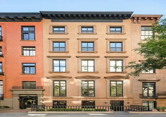 Photo 1 of Mansion for sale at 11 Gramercy Park S #TH, New York, NY 10003 | MLS# RLS20054980 | Listing updated on 2026-05-06