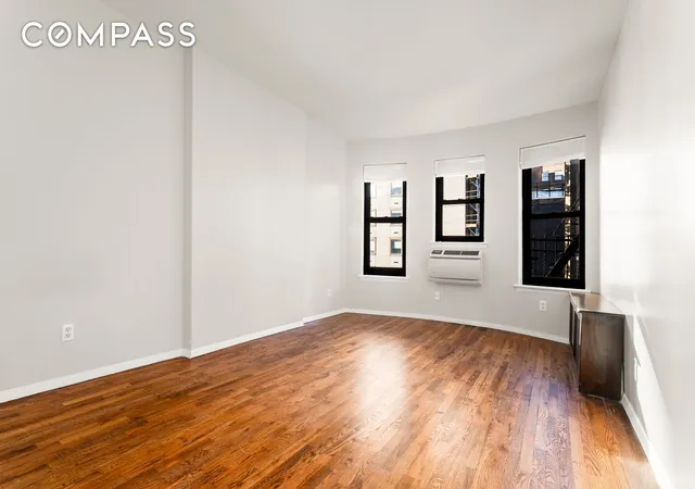 Homes for sale in New York, NY | 160 E 91St St, New York, NY 10128