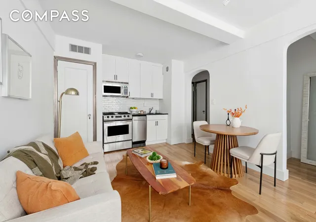 Photo 2 of Condo for sale at 140 E 40th St #7J, New York, NY 10016 | MLS# RLS20055045 | Listing updated on 2026-05-17