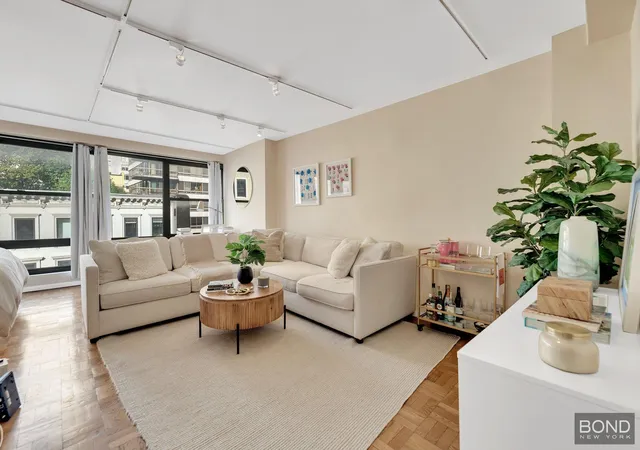 Photo 1 of Sale Pending at 166 E 61st Street #5D, New York, NY 10065 | MLS# RLS20055178 | Listing updated on 2025-12-04