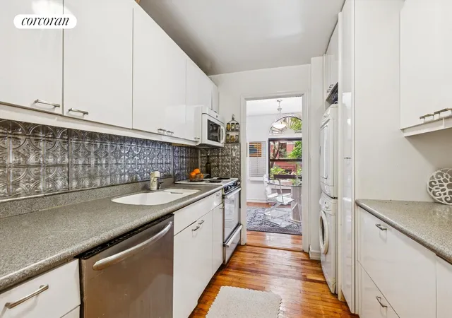 3rd image of 311 E 83Rd St, New York City, NY 10028