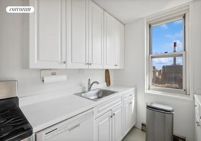 5th image of 555 Main St #1710, New York, NY 10044 | MLS# RLS20055246
