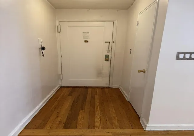 13th image of 67 25 Clyde St #3-R, Forest Hills, NY 11375 | MLS# RLS20055268