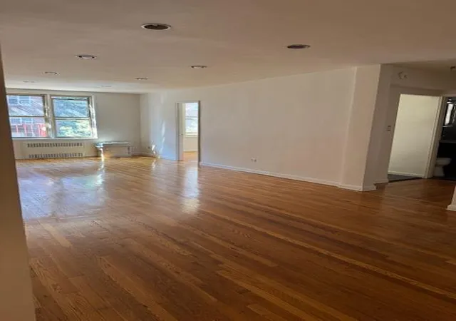 2nd image of 67-25 Clyde St #3-R, Forest Hills, NY 11375 | MLS# RLS20055268