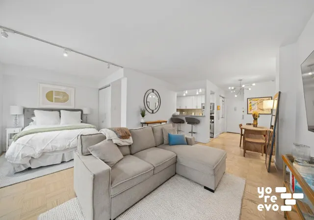 Photo 3 of Condo for sale at 16 W 16th St #11NS, New York, NY 10011 | MLS# RLS20055322 | Listing updated on 2026-01-11