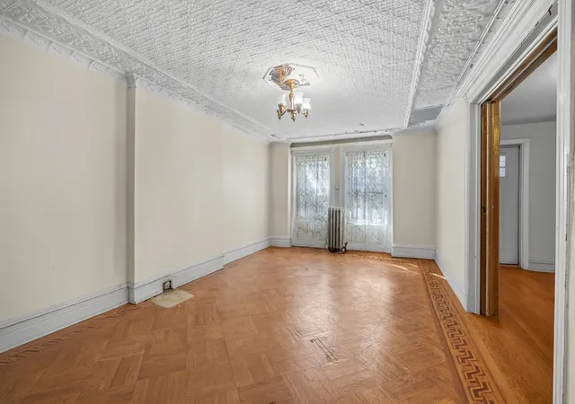 Photo 4 of Townhouse for sale at 593 Bainbridge St, Brooklyn, NY 11233 | MLS# RLS20055376 | Listing updated on 2026-04-04