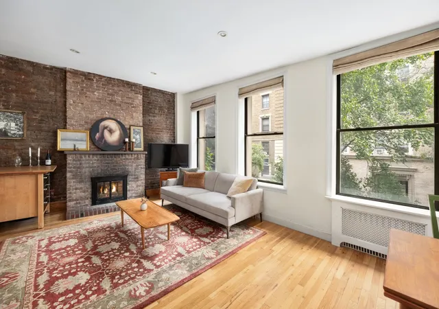 Photo 2 of Condo for sale at 204 W 92nd Street #2F, New York, NY 10025 | MLS# RLS20055599 | Listing updated on 2025-12-21