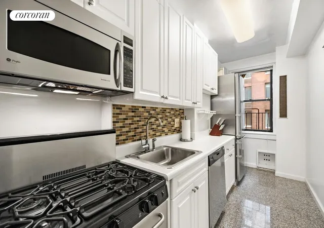 Photo 2 of Condo for sale at 142 E 49th St #9E, New York, NY 10017 | MLS# RLS20055608 | Listing updated on 2026-01-03