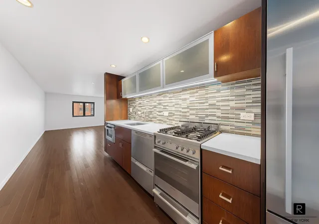 2nd image of 34 Gramercy Park E #9-BR, New York, NY 10003 | MLS# RLS20055669