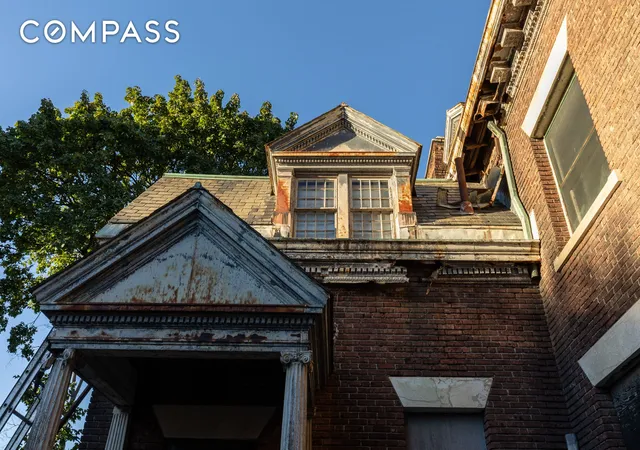 Photo 4 of Single family home for sale at 1000 Ocean Ave, Brooklyn, NY 11226 | MLS# RLS20055728 | Listing updated on 2026-04-19