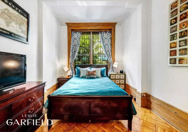 4th image of 264 W 73Rd St, New York, NY 10023 | MLS# RLS20055944