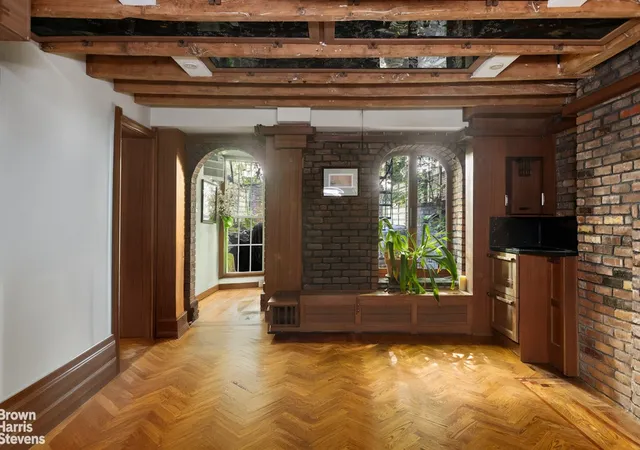 Photo 4 of Single family home for sale at 233 E 35th Street, New York, NY 10016 | MLS# RLS20056155 | Listing updated on 2025-10-23