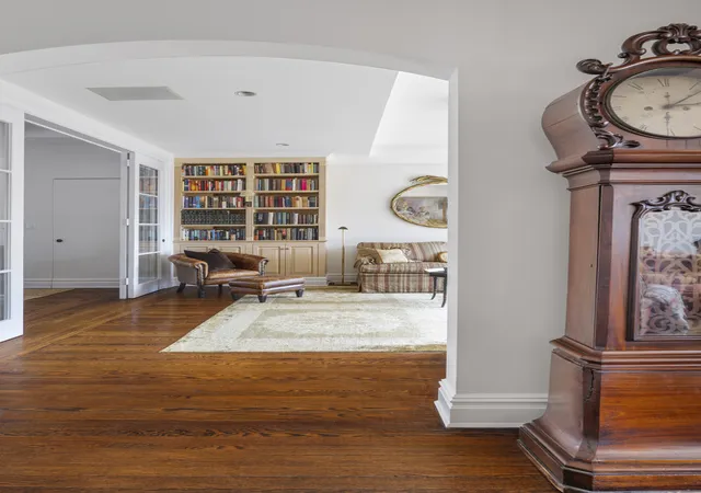 Photo 3 of House for sale at 350 W 57th Street #19C, New York, NY 10019 | MLS# RLS20056165 | Listing updated on 2025-12-07