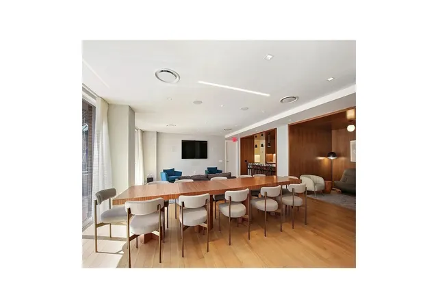 5th image of 170 E 87Th St #E14A, New York, NY 10128 | MLS# RLS20056205