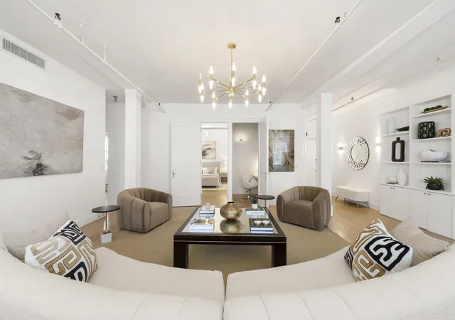 3rd image of 55 Prince St, New York City, NY 10012