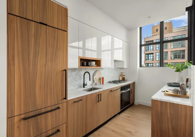 Photo 3 of Sale Pending at 29 Huron St, Brooklyn, NY 11222 | MLS# RLS20056475 | Listing updated on 2026-04-24