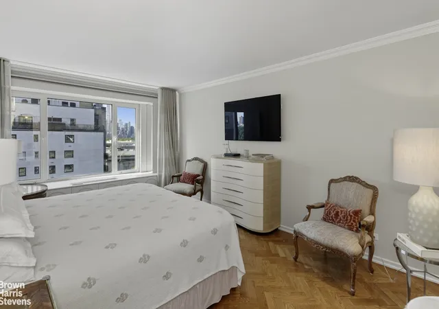 5th image of 1050 5Th Ave #15C, New York, NY 10028 | MLS# RLS20056615