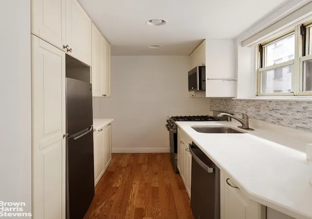 5th image of 434 E 52Nd St #6D, New York, NY 10022 | MLS# RLS20056642