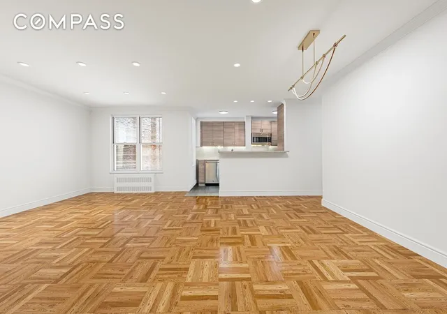 Listing Photo 2 - Condo for sale in building located at 302 E 88Th St, New York City, NY 10128 - Unit #2G