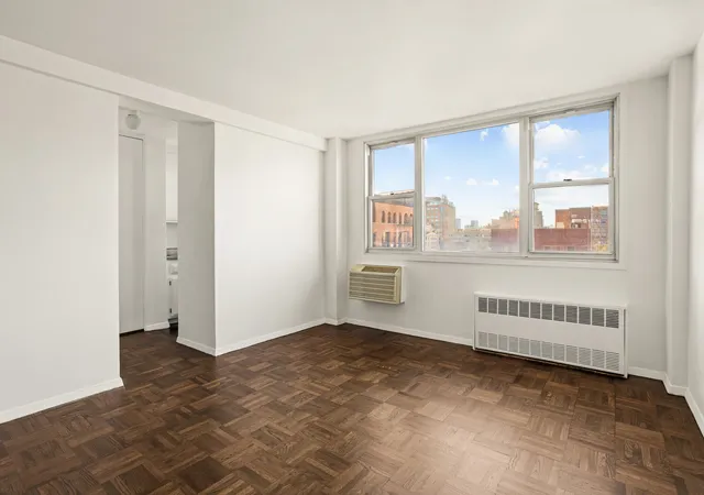 4th image of 61 Jane St #9S, New York City, NY 10014 | MLS# RLS20056834