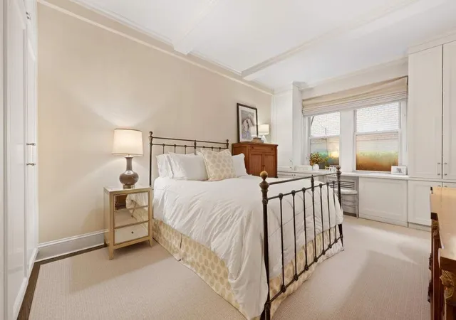 Listing Photo 4 - Condo for sale in building located at 139 E 66Th St, New York City, NY 10065 - Unit #1N
