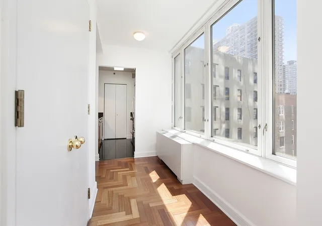 Photo 2 of House for sale at 220 Riverside Blvd #6-T, New York, NY 10069 | MLS# RLS20057187 | Listing updated on 2026-03-14