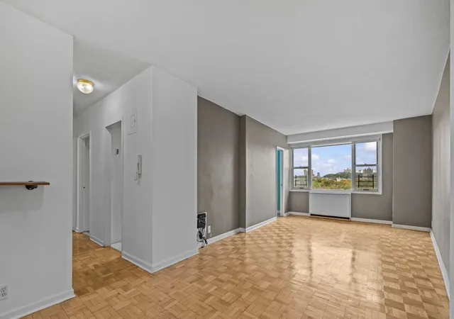 3rd image of 2400 Johnson Ave #2F, New York City, NY 10463 | MLS# RLS20057277