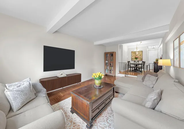 Listing Photo 2 - Condo for sale in building located at 320 W 76Th St, New York City, NY 10023 - Unit #6-F