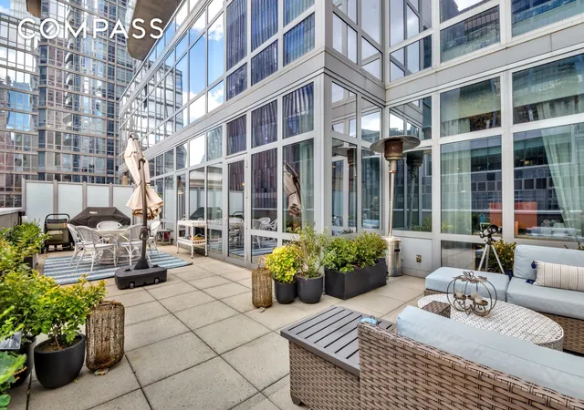 Photo 3 of Townhouse for sale at 555 W 59th St #TH3C, New York, NY 10019 | MLS# RLS20057636 | Listing updated on 2026-04-19
