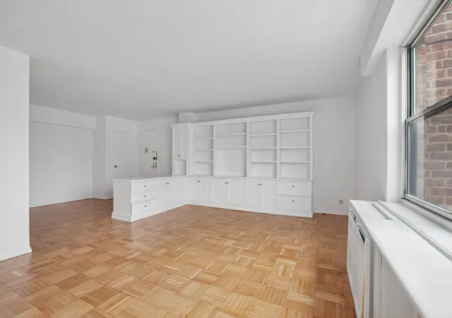 Photo 3 of Sale Pending at 300 E 71St St #19S, New York, NY 10021 | MLS# RLS20057655 | Listing updated on 2026-07-22