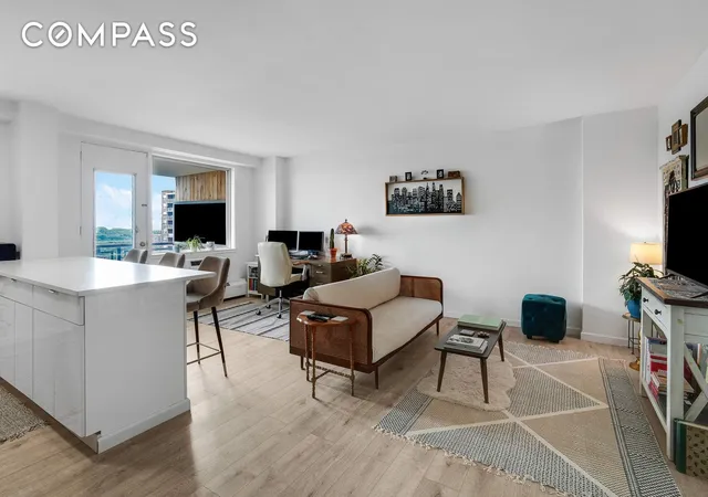 Photo 2 of House for sale at 5800 Arlington Ave #17D, Bronx, NY 10471 | MLS# RLS20057497 | Listing updated on 2025-12-25