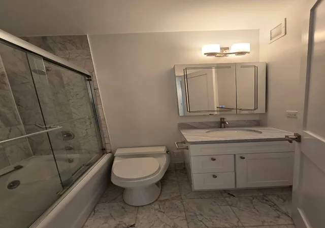 Listing Photo 5 - Condo for sale in building located at 445 5Th Ave, New York City, NY 10016 - Unit #18B