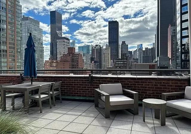 Listing Photo 4 - Condo for sale in building located at 220 E 54Th St, New York City, NY 10022 - Unit #6A