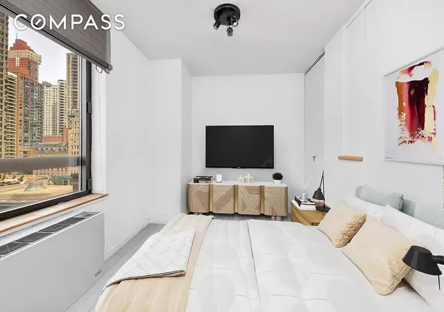 Photo 2 of House for sale at 630 1St Ave #10L, New York, NY 10016 | MLS# RLS20058057 | Listing updated on 2026-03-06