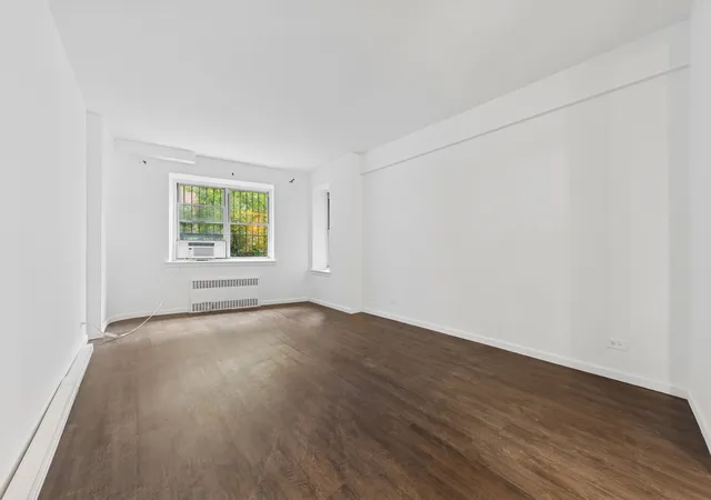 3rd image of 800 Grand Concourse #SS, Bronx, NY 10451 | MLS# RLS20058084