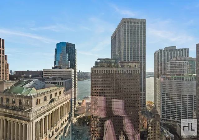 Photo 4 of House for sale at 15 William St #32C, New York, NY 10004 | MLS# RLS20058232 | Listing updated on 2025-11-05
