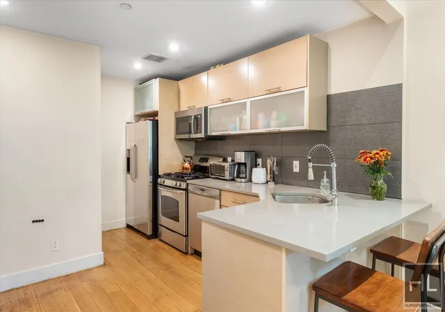 Photo 3 of House for sale at 727 Dean St #2F, Brooklyn, NY 11238 | MLS# RLS20058233 | Listing updated on 2026-05-13