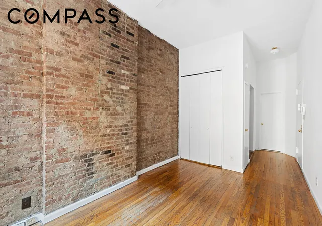 Photo 3 of Condo for sale at 529 E 88th St #1B, New York, NY 10128 | MLS# RLS20058050 | Listing updated on 2026-06-21