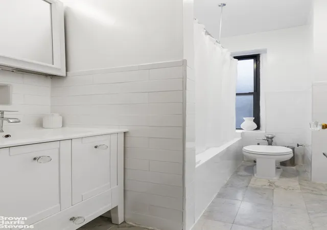 Homes for sale in New York City, NY | 225 Bennett Ave #2D, New York City, NY 10040 | MLS# RLS20058367
