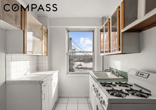 5th image of 473 Fdr Dr #K1401, New York, NY 10002 | MLS# RLS20058414